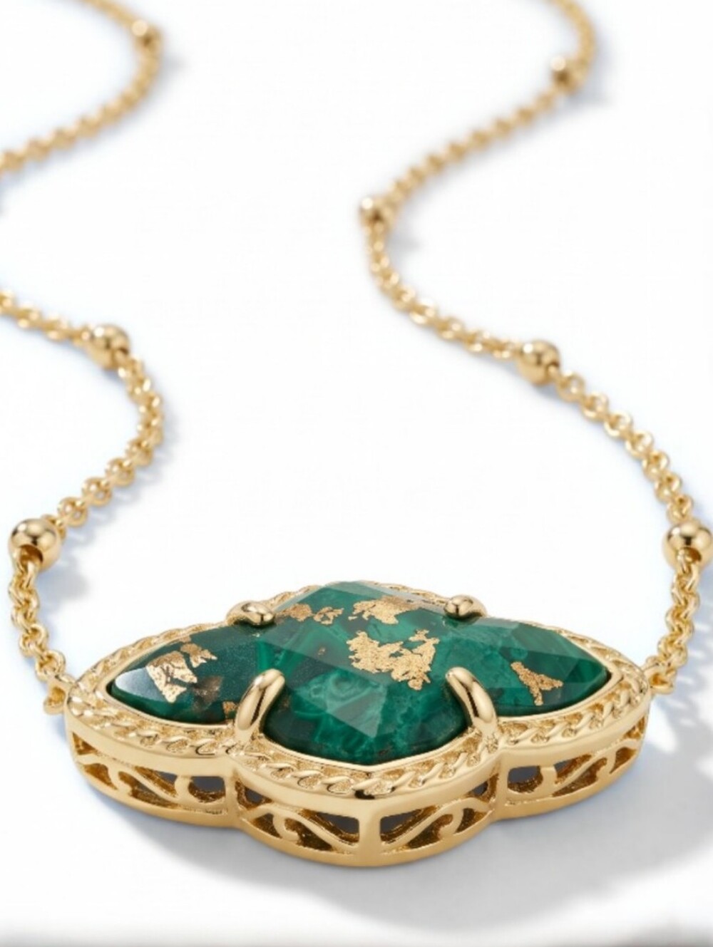 Kendra Scott Abbie Gold Pendant Necklace